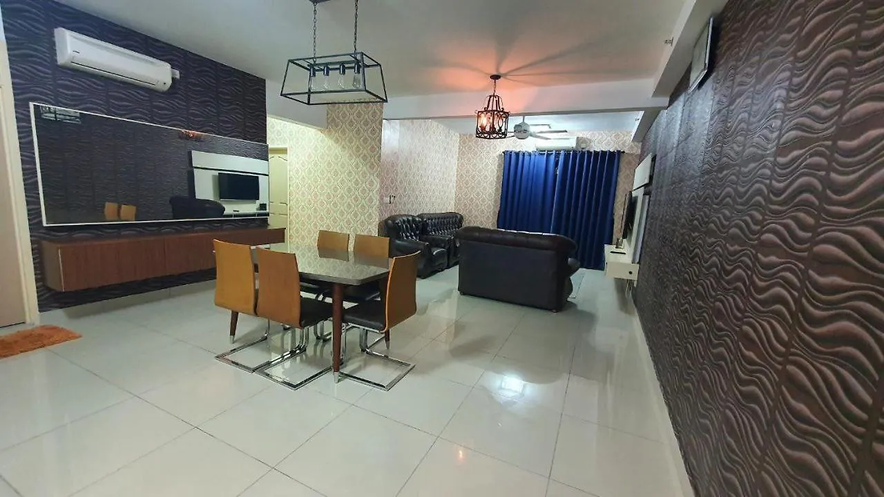 Austin Suites, Taman Mount Austin Johor - 3 Bedroom Johor Bahru 0*,  Malaysia